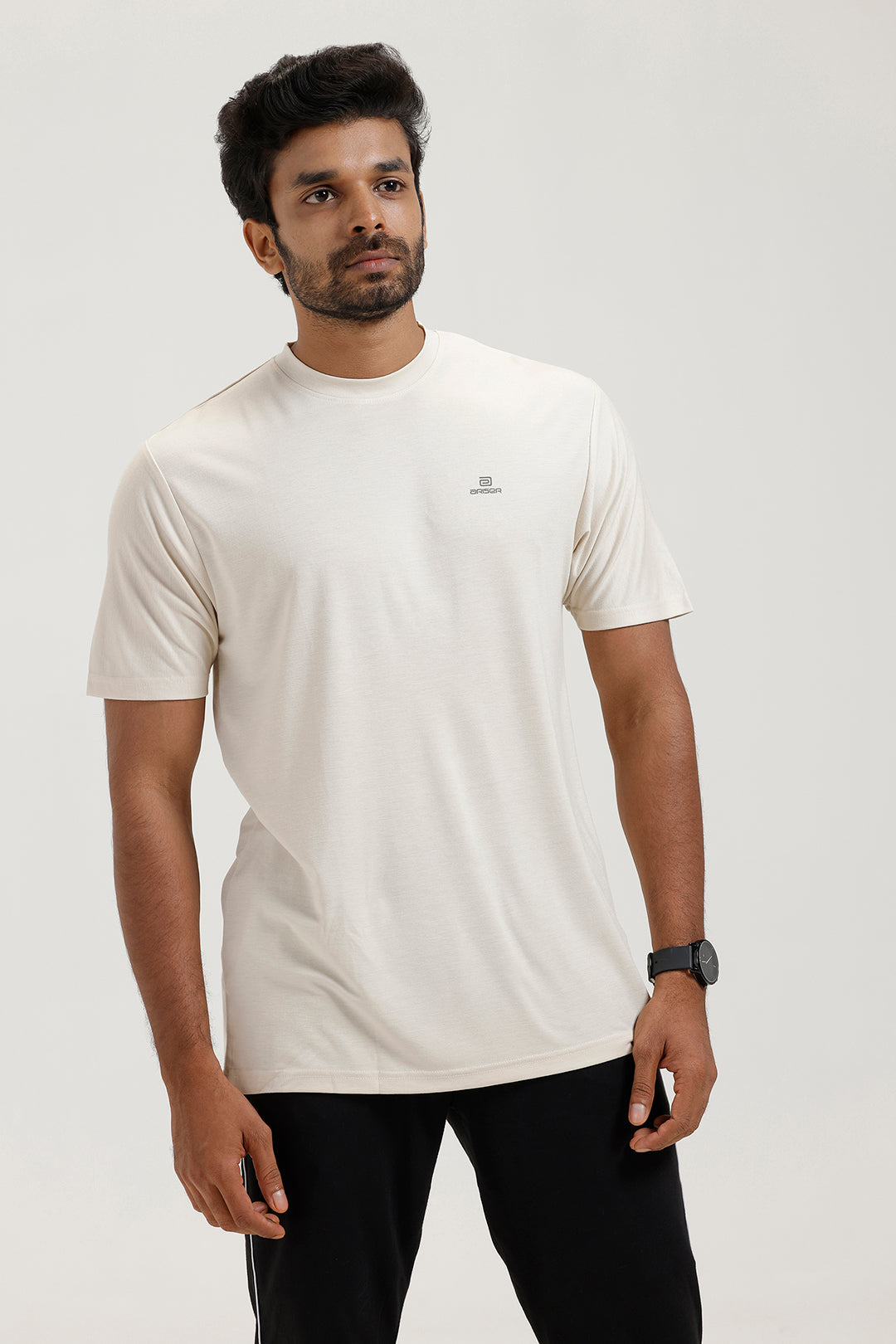 Comfortable off white cotton round neck T-shirt