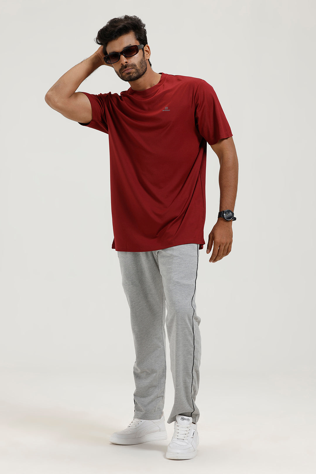 Elegant maroon sport T-shirt for men from Ariser
