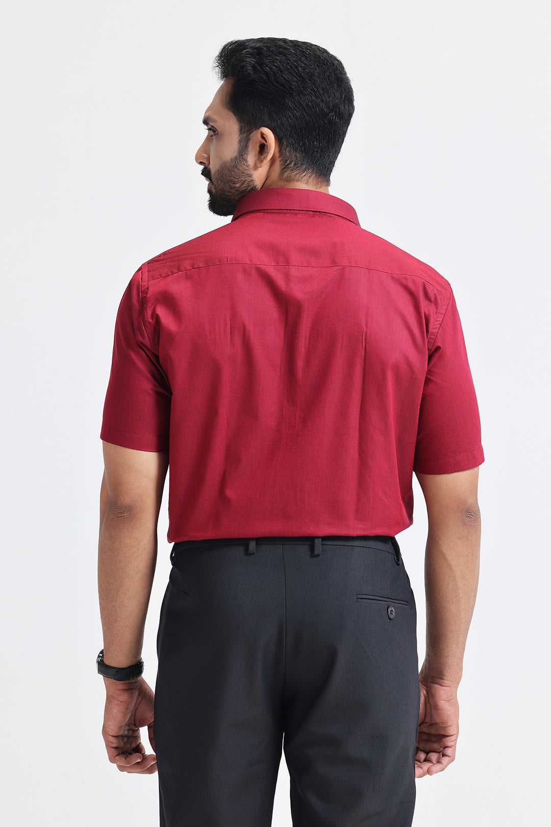 Stylish deep maroon full sleeve formal shirt for men