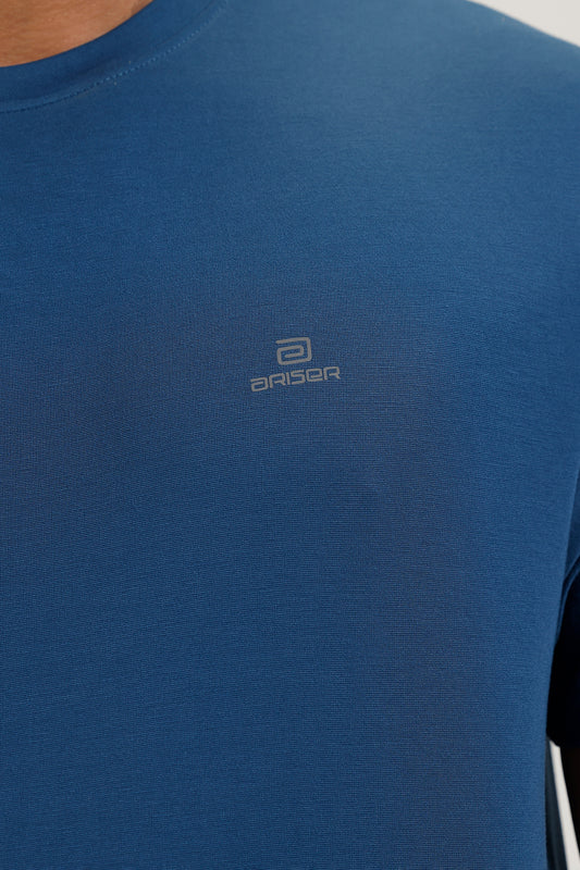 Ariser men’s midnight blue solid round neck T-shirt