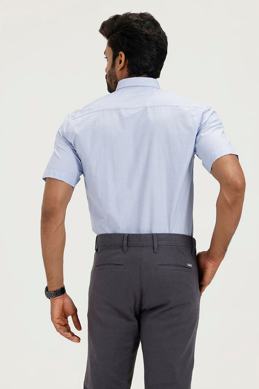 Classic light blue dress shirts for men online