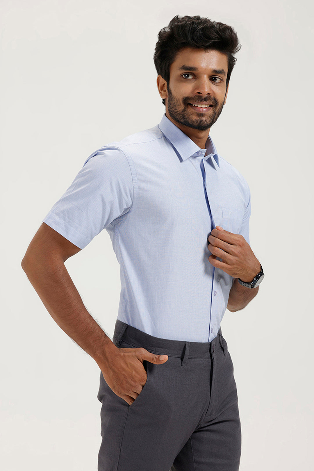 Smart fit light blue  shirts for men’s office wear