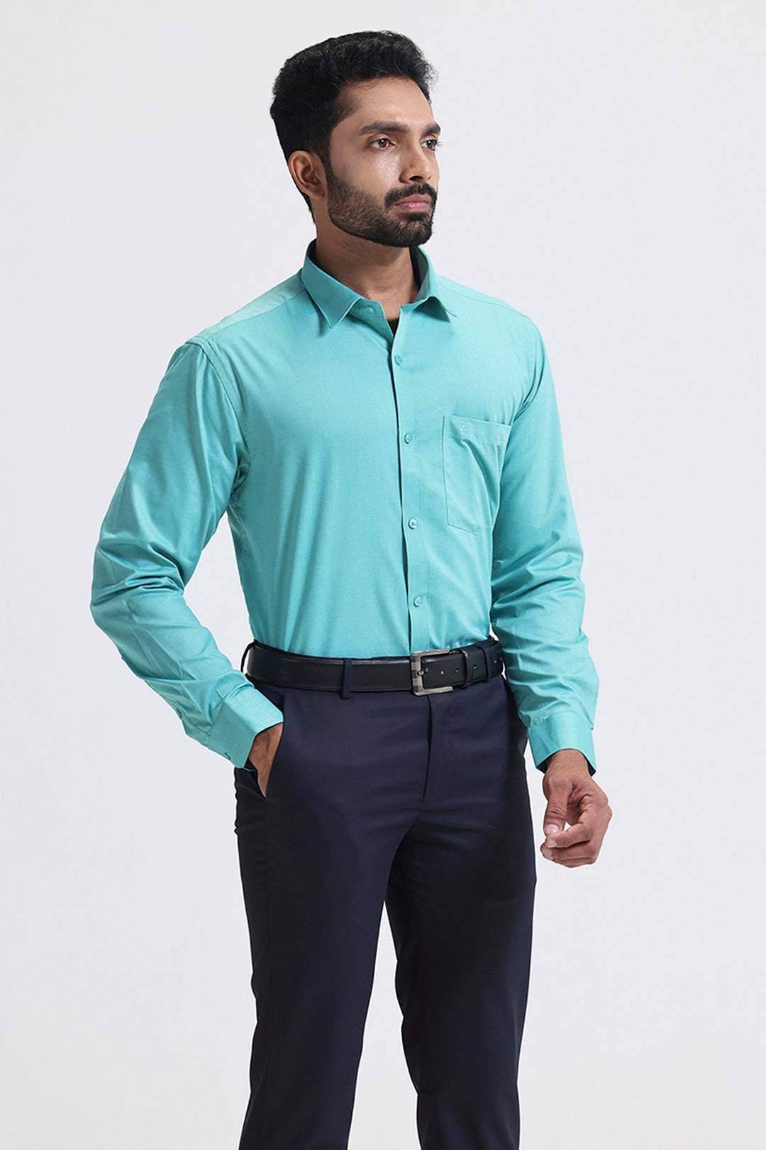 Gentle aqua green men’s shirt for professional look